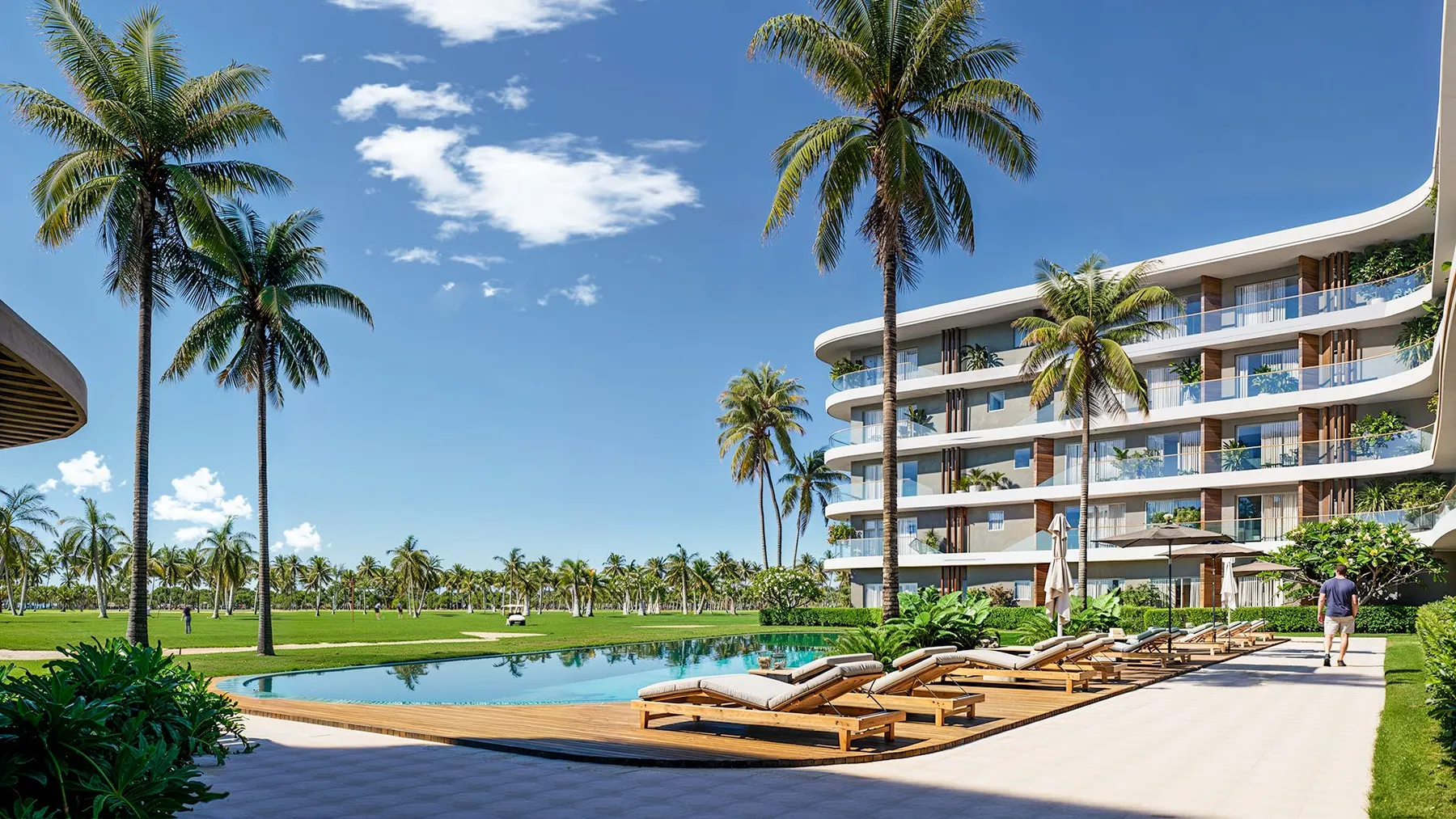 Piscina de Azzure at Coral Golf